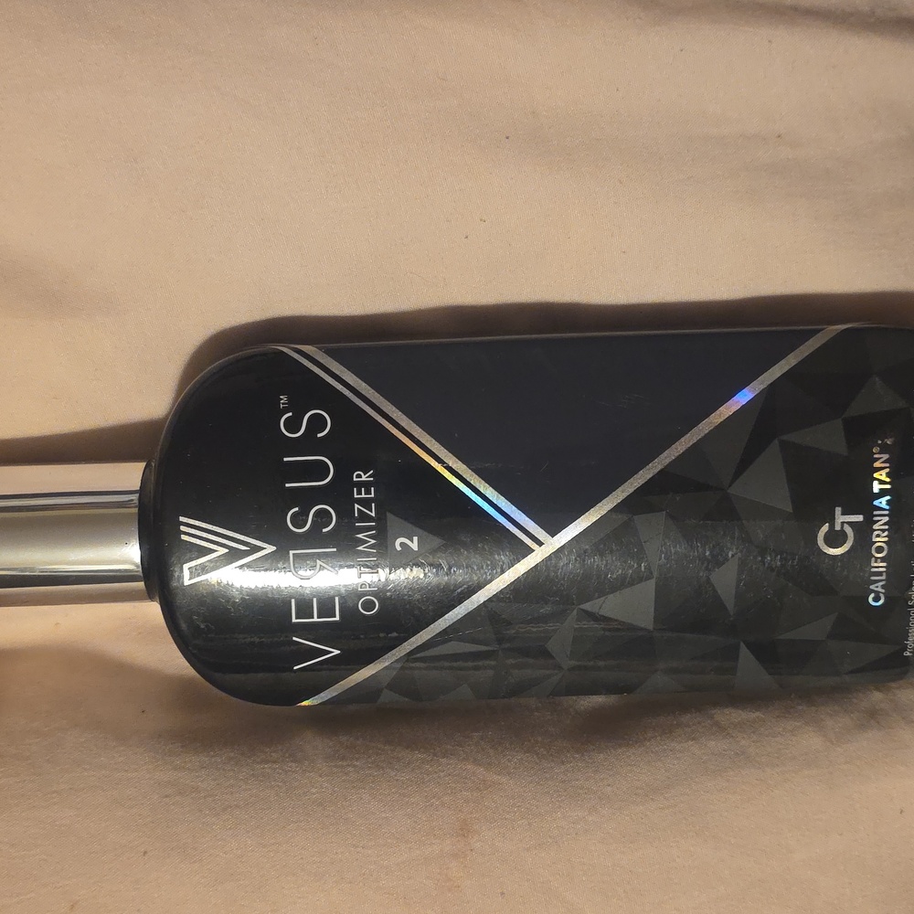 California Tan Versus Optimizer 2 - Black